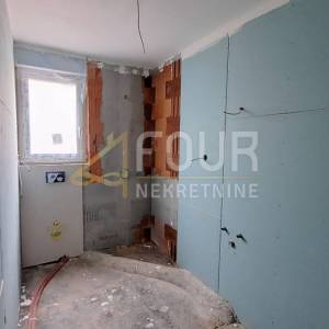 Rijeka, Martinkovac, novogradnja, 2s+db, terasa