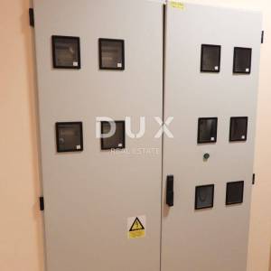 RIJEKA, MLAKA- poslovni prostor 82m2 za zakup/ najam- broj 5