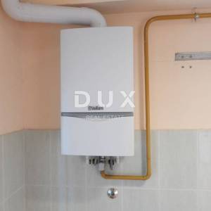 RIJEKA, MLAKA-  poslovni prostor 106m2 za zakup/ najam- broj 11