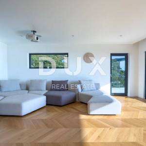 RIJEKA (okolica) - Prekrasna villa s pogledom na more!