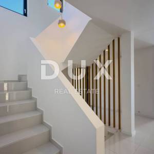RIJEKA (okolica) - Prekrasna villa s pogledom na more!