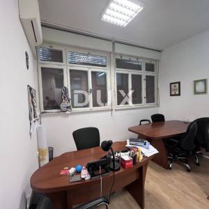 RIJEKA, PEĆINE - Poslovni prostor 144m2 kompletno uređen s  5 zasebnih ureda