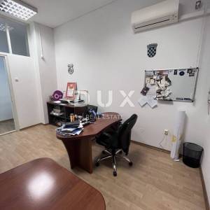 RIJEKA, PEĆINE - Poslovni prostor 144m2 kompletno uređen s  5 zasebnih ureda