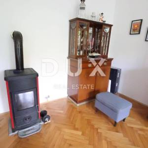 RIJEKA, PEĆINE - Samostojeća vila s pogledom na more