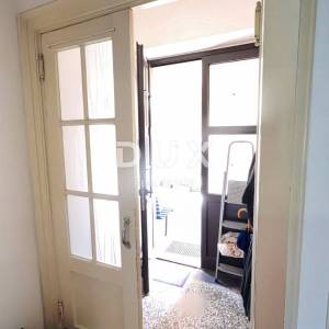RIJEKA, PEĆINE - Samostojeća vila s pogledom na more