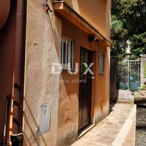 RIJEKA, PEĆINE - Samostojeća vila s pogledom na more