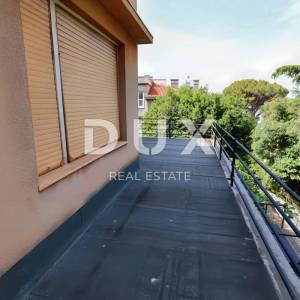 RIJEKA, PEĆINE - Samostojeća vila s pogledom na more