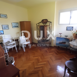 RIJEKA, PEĆINE - Samostojeća vila s pogledom na more