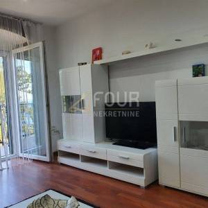 Rijeka, Pećine, stan prvi red do mora