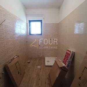 Rijeka, Pehlin, 412m2, kuća s 3 stana, velika okućnica