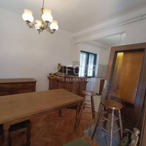 Rijeka, Pehlin, 412m2, kuća s 3 stana, velika okućnica