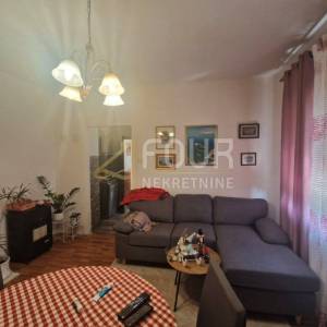 Rijeka, Pehlin, etaža 130m2, 3skl, terasa, okućnica 641m2
