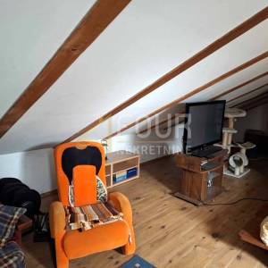 Rijeka, Pehlin, kuća u nizu, 70m2, veranda, pogled na more
