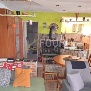 Rijeka, Pehlin, kuća u nizu, 70m2, veranda, pogled na more