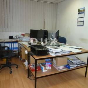 RIJEKA, PODMURVICE - Poslovni prostor u prizemlju