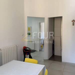 Rijeka, Potok, 122.62m2, funkcionira kao 2 stana