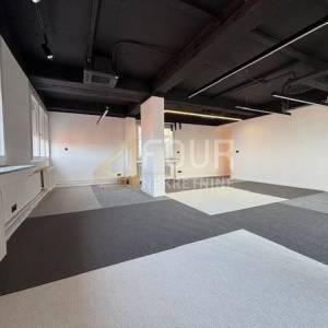 Rijeka, širi Centar, poslovni prostor, 140.56m2