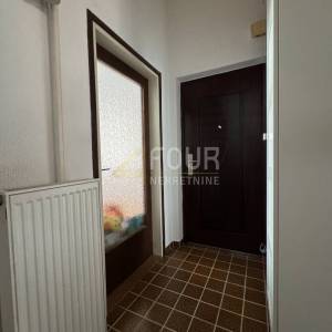 Rijeka, Škurinje, 54.66m2, 2skl, terasa