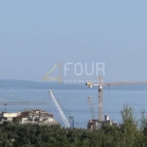 Rijeka, Škurinje, 78.10m2, 3skl, balkon + lođa