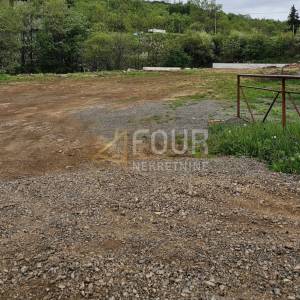 Rijeka, Škurinje, 99.08m2, dvoetažni stan/kuća u nizu, okućnica