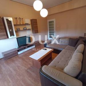 RIJEKA, ŠKURINJE - Komforan stan s vlastitom okućnicom