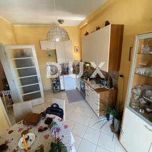 RIJEKA, ŠKURINJE - stan 100 m2 s pogledom na more, 3S + DB, 2 balkona! PRILIKA!