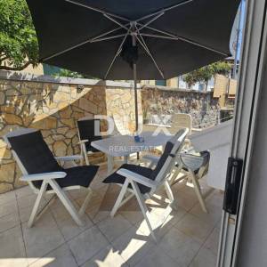 RIJEKA, ŠKURINJE - Stan sa dva odvojena apartmana sa čak 5 spavaćih soba