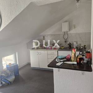 RIJEKA, ŠKURINJE - Stan sa dva odvojena apartmana sa čak 5 spavaćih soba