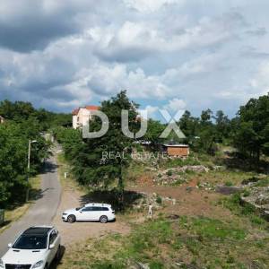 RIJEKA, SRDOČI- građevinsko zemljište 1494m2 za stambenu zgradu–stanove/ apartmane/ obiteljsku kuću/ villu