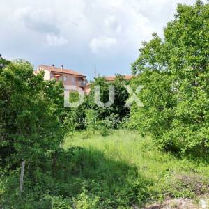 RIJEKA, SRDOČI- građevinsko zemljište 1500m2 za stambenu zgradu–stanove/ apartmane/ obiteljsku kuću/ villu