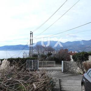 RIJEKA, SRDOČI, MARTINKOVAC- obiteljska kuća 330m2 s panoramskom pogledom na more+ okoliš 1450m2