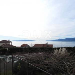 RIJEKA, SRDOČI, MARTINKOVAC- obiteljska kuća 330m2 s panoramskom pogledom na more+ okoliš 1450m2