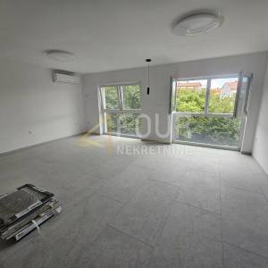 Rijeka, Srdoči, novogradnja, 1s+db, balkon, krovna terasa