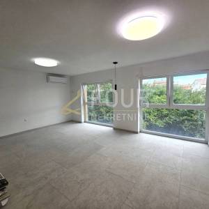 Rijeka, Srdoči, novogradnja, 1s+db, balkon, krovna terasa