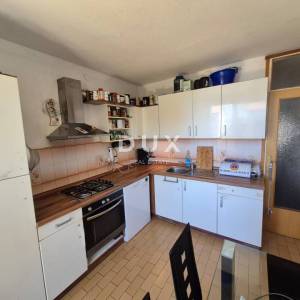 RIJEKA, SRDOČI- stan na traženoj lokaciji 65,16 m2, prilika!