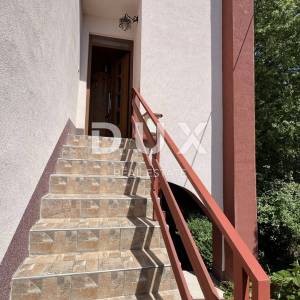 RIJEKA - stan površine 179 m2 s okućnicom od 550 m2