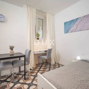 RIJEKA, SUŠAK, izuzetan mali studio apartman za najam 