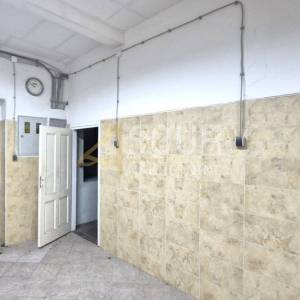 Rijeka, Sušak, poslovni prostor, 55.48m2