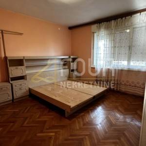 Rijeka, Trsat, 74.83m2, 3s+db, pogled na more, lođa, okućnica