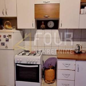 Rijeka, Trsat, etaža, 65.04m2, 2s+db, balkon + terasa, okućnica