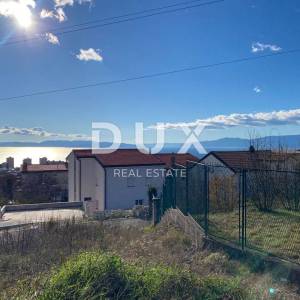 RIJEKA, TRSAT - GRAĐEVINSKO ZEMLJIŠTE S GRAĐEVINSKOM DOZVOLOM I POGLEDOM NA MORE!!! PRILIKA!!!