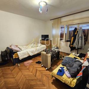 Rijeka, Trsat, kuća s 3 stana i pogledom na more, garaža
