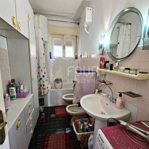 Rijeka, Trsat, kuća s 3 stana i pogledom na more, garaža