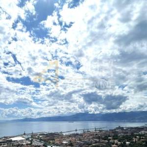 Rijeka, Trsat, kuća s 5 stanova, panoramski pogled na more