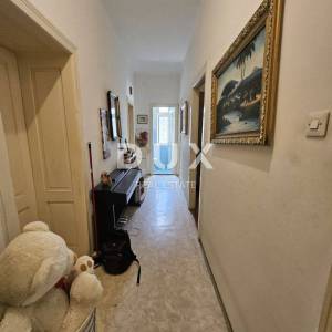 RIJEKA, TRSAT, VOJAK - poslovni prostor (stan-etaža) 110m2 na frekventnoj lokaciji 