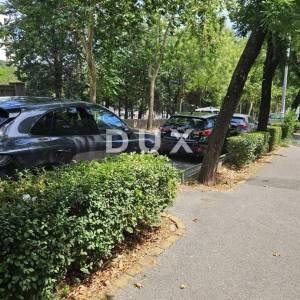 RIJEKA, TRSAT, VOJAK- stan- etaža 110m2 pogodan kao i poslovni prostor 
