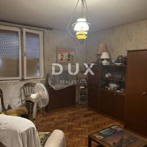 RIJEKA, TURNIĆ - Mali stan sa pogledom na more
