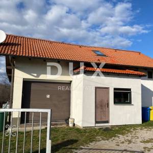 RIJEKA, VIŠKOVO - KUĆA NA 3 ETAŽE + DVORIŠNA ZGRADA SA 2 STANA I GARAŽOM!!! PRILIKA!!!