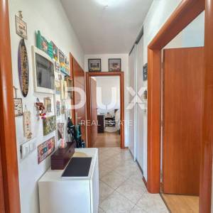 RIJEKA, VIŠKOVO – prilika – stan 58m2 s dvije spavaće sobe, dva balkona u novijoj kući, mirna ulica blizu centra