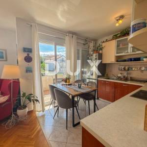 RIJEKA, VIŠKOVO – prilika – stan 58m2 s dvije spavaće sobe, dva balkona u novijoj kući, mirna ulica blizu centra